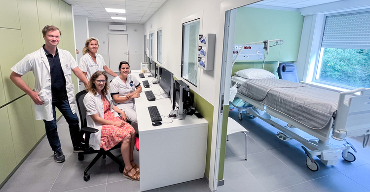 opening stroke unit