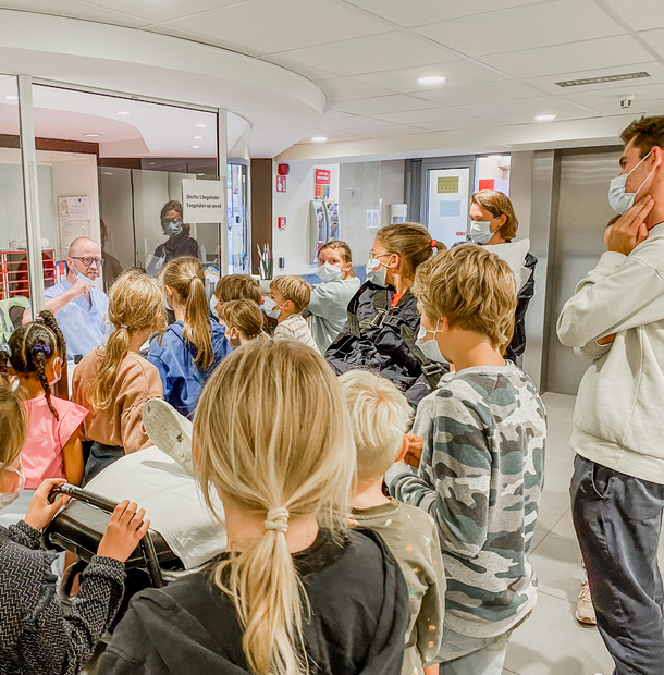 foto schoolbezoek