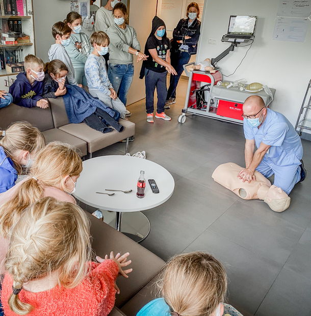 foto schoolbezoek